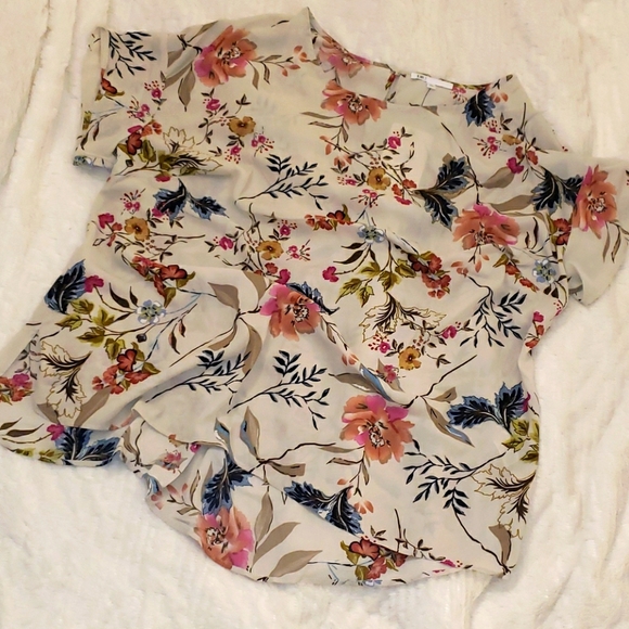 NWT Plus Size Floral Blouse - Picture 1 of 5
